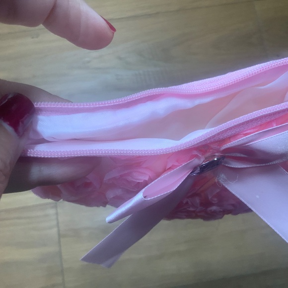 NWT M Frederic Pink Children’s Purse with Bow and Rosette Detail - Picture 6 of 8